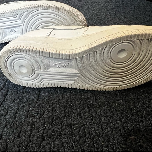 Nike AF1. - Picture 5 of 5